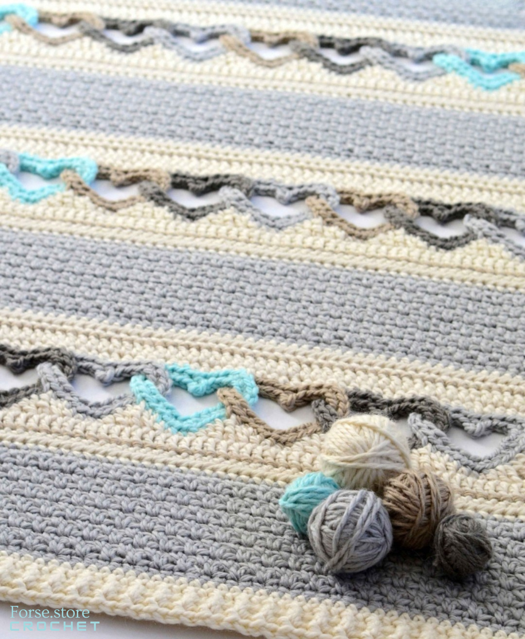 Interlocked Hearts Crochet Blanket Pattern – PDF Download